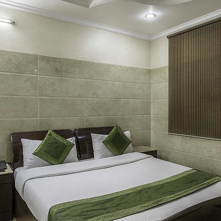Treebo Trend Singh Sons Karol Bagh Hotel New Delhi Buitenkant foto