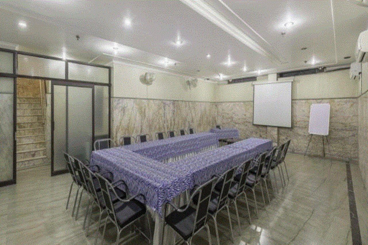 Treebo Trend Singh Sons Karol Bagh Hotel New Delhi Buitenkant foto